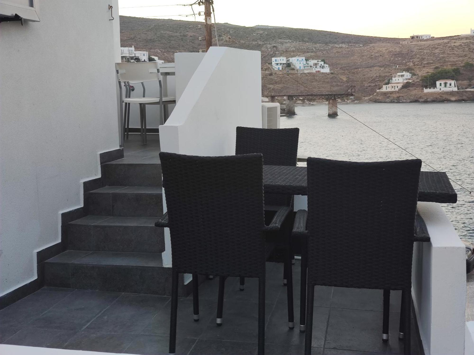 Theis Seafront Retreat - Loutra Seaview Bliss Villa Exterior foto